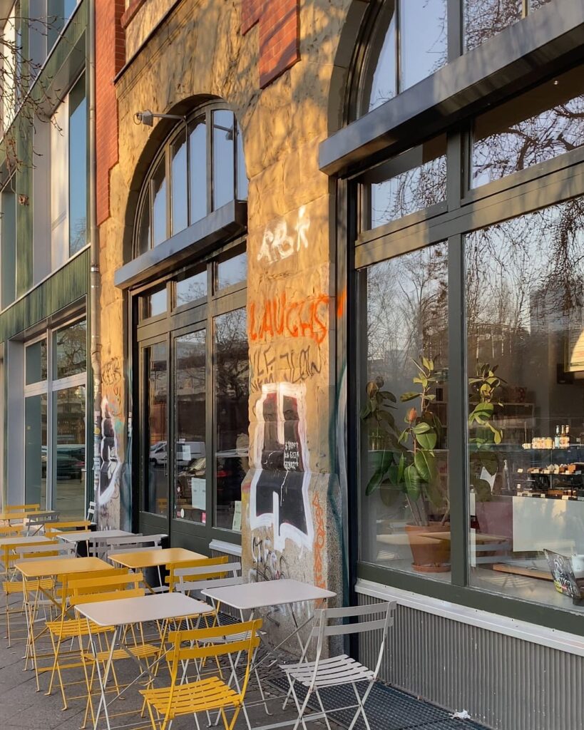 Coffee Circle Wedding Berlin Cafe