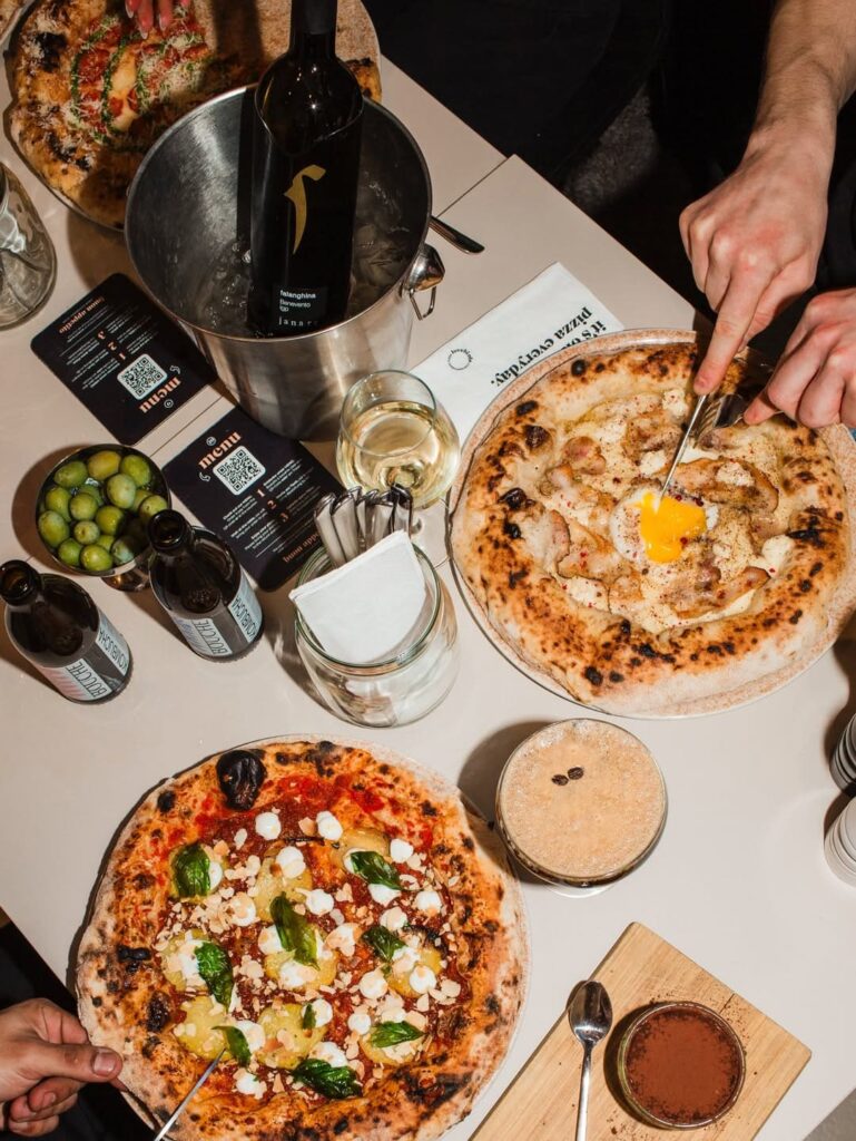 Lovebirds Best Pizza in Mitte Berlin