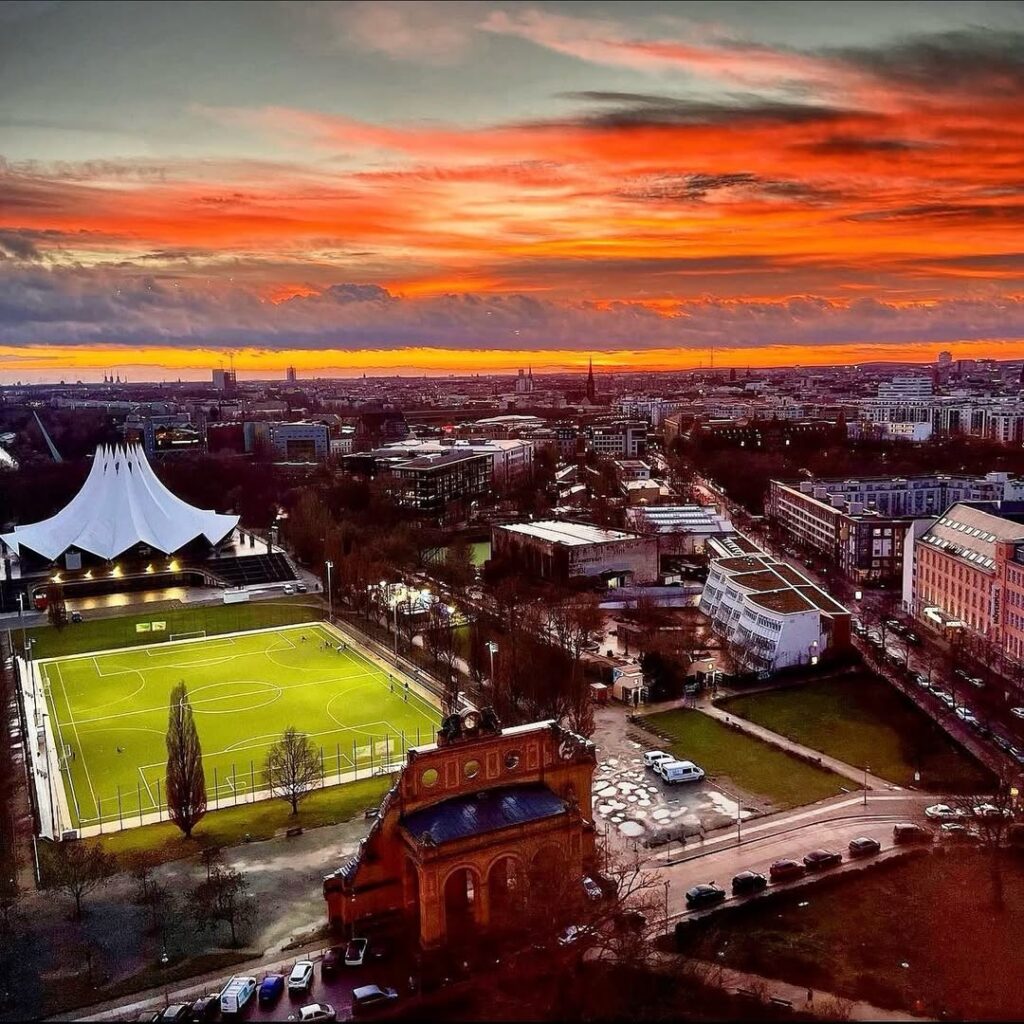 Solar Rooftop Bar Berlin