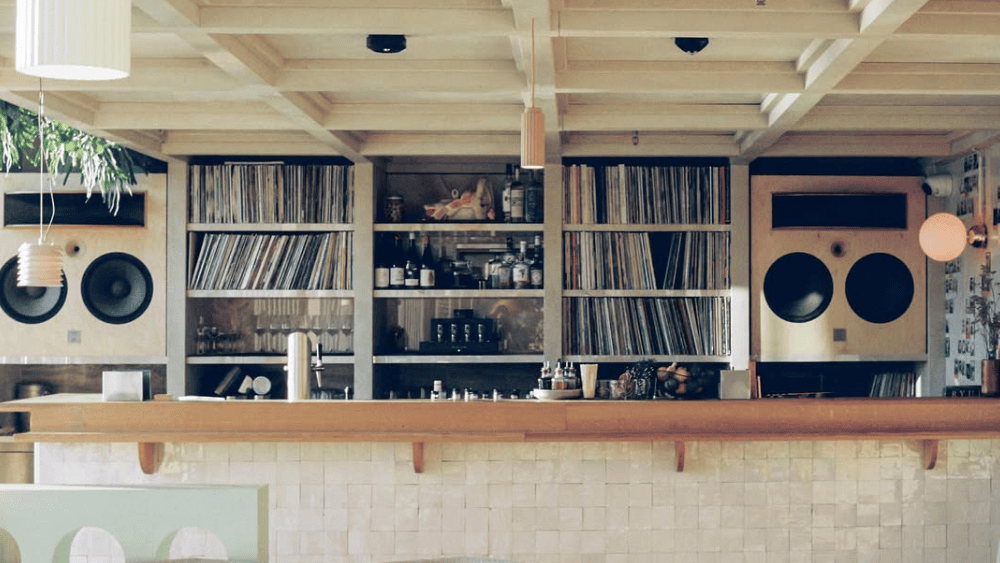 10 Cool Listening Bars in Berlin | Anima