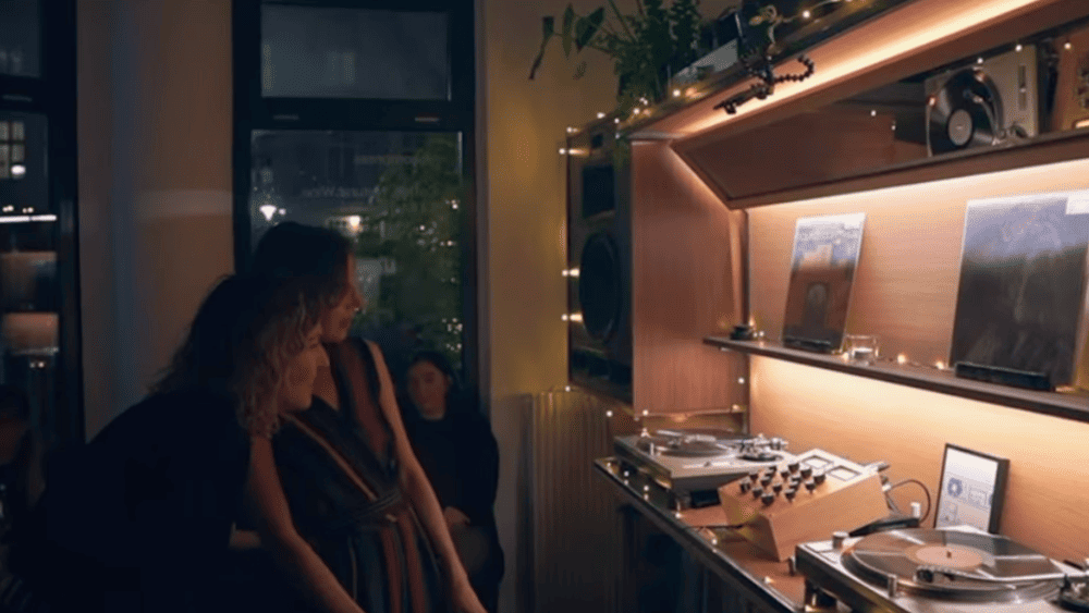 10 Cool Listening Bars in Berlin | Unkompress