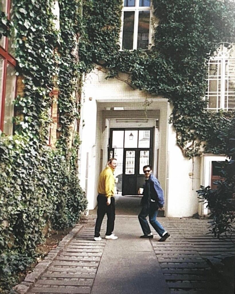 Harry Styles in Berlin Courtyard / Hof