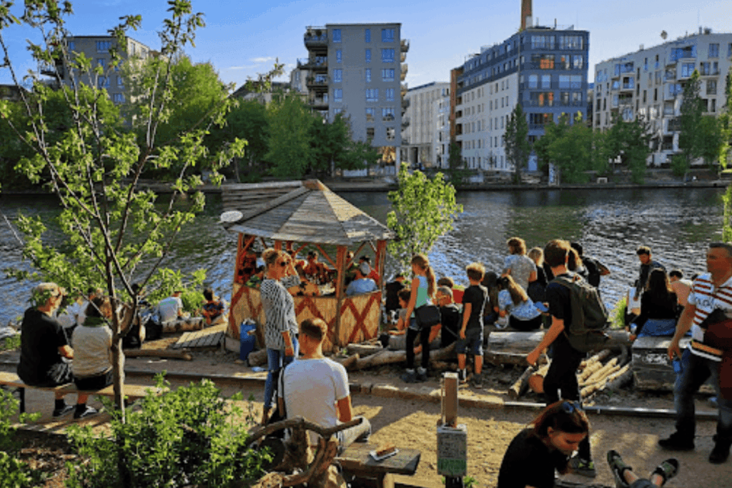Holzmarkt 25 | Best Beer Gardens in Berlin