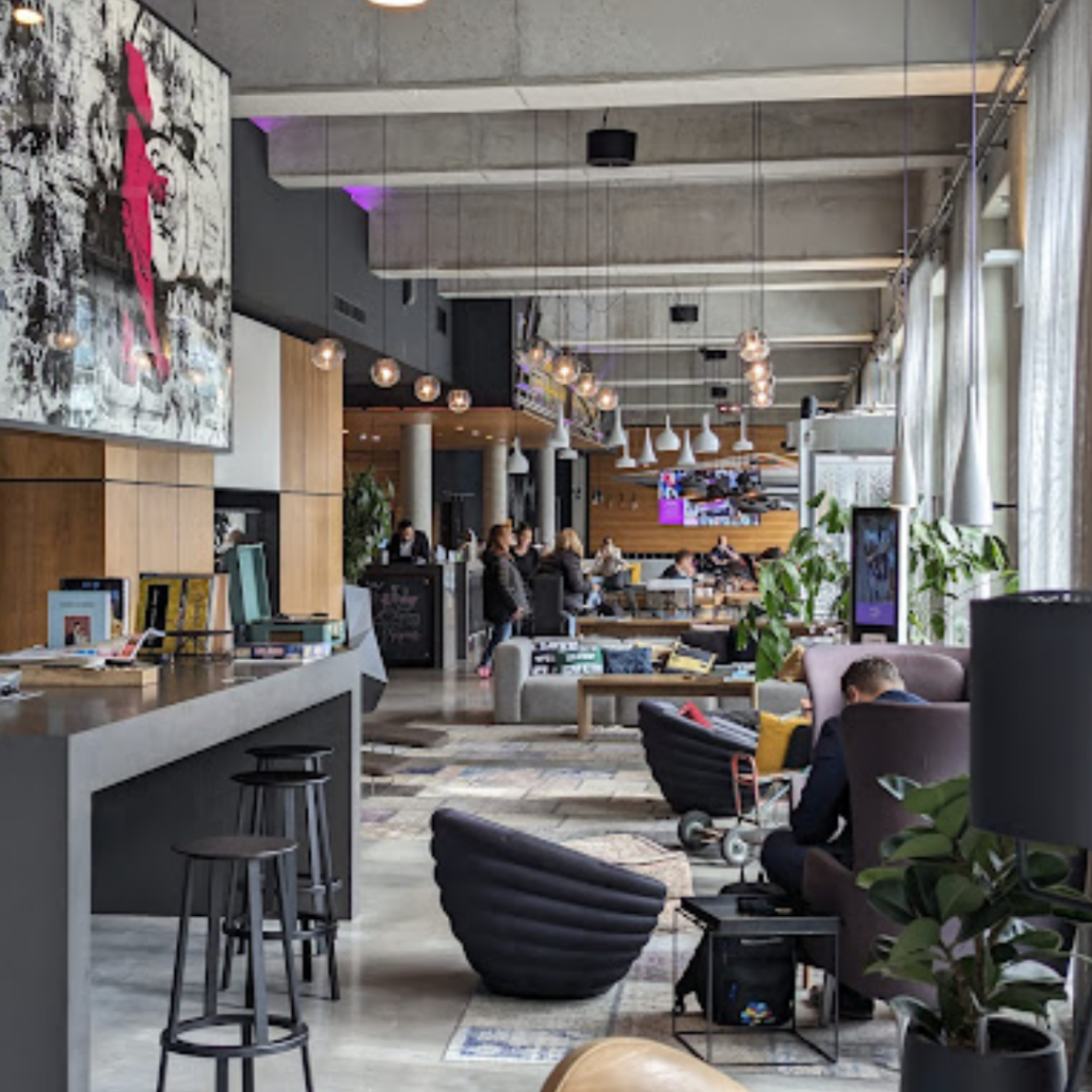 Moxy Ostbahnhof Berlin