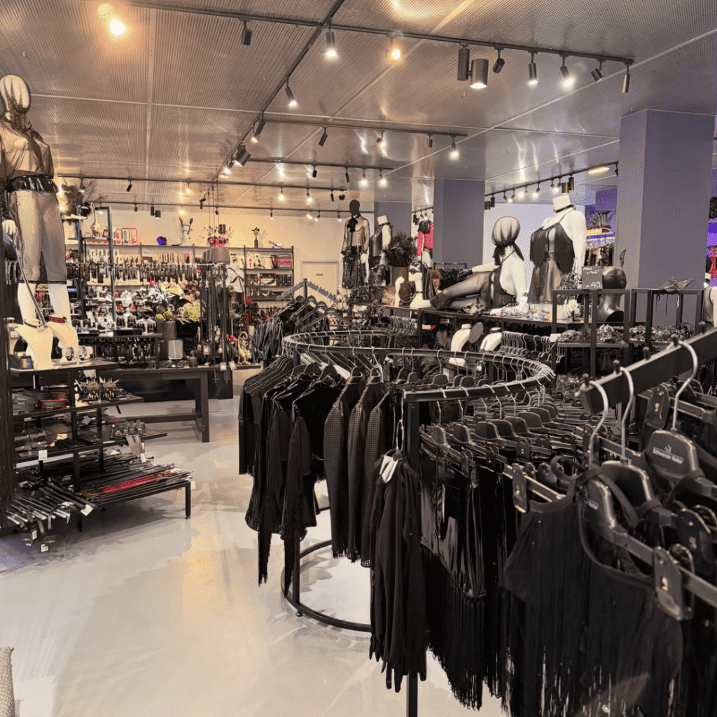 Schwarzer Reiter | What To Wear To The Clubs in Berlin